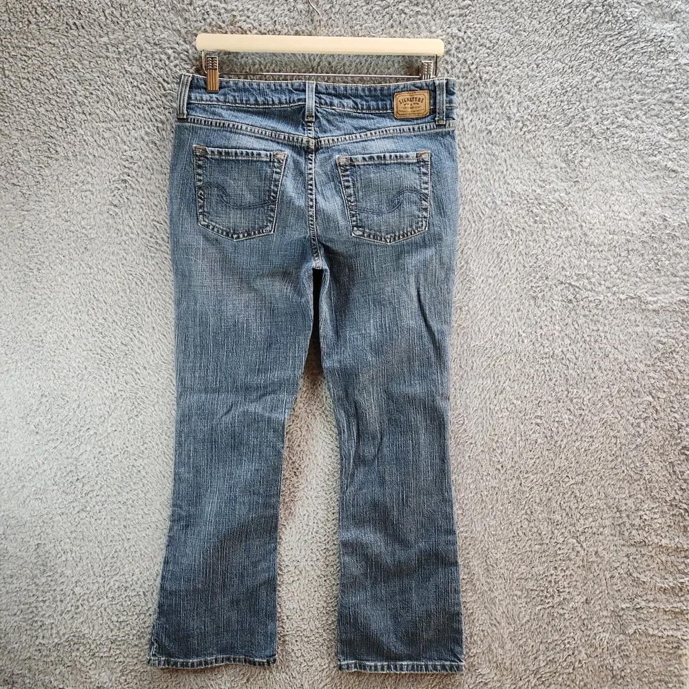 Levis levi signature